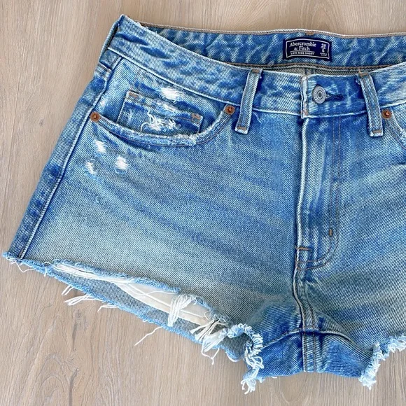 🆕 ABERCROMBIE & FITCH (A&F) | Denim Shorts - Picture 2 of 6